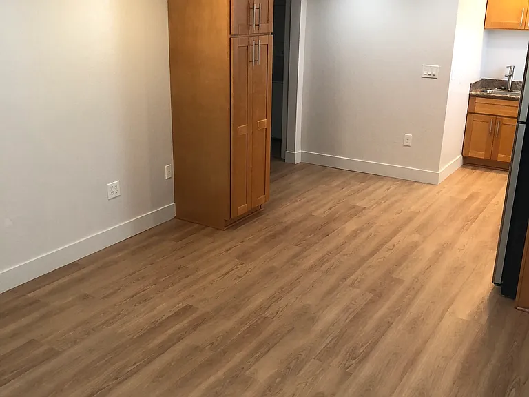 2801A Brook Way — Photo 3