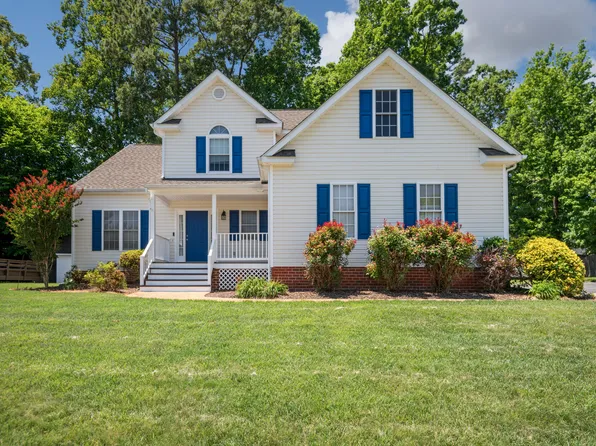3924 Liberty Point Dr, Midlothian, VA 23112