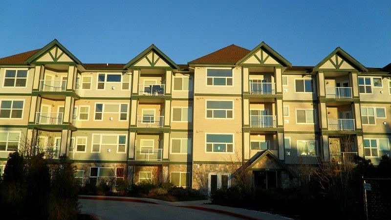 This 3rd floor unit is located on the third floor and has a sunny location