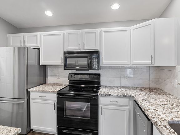 4th image of 248 Legends Creek Pl