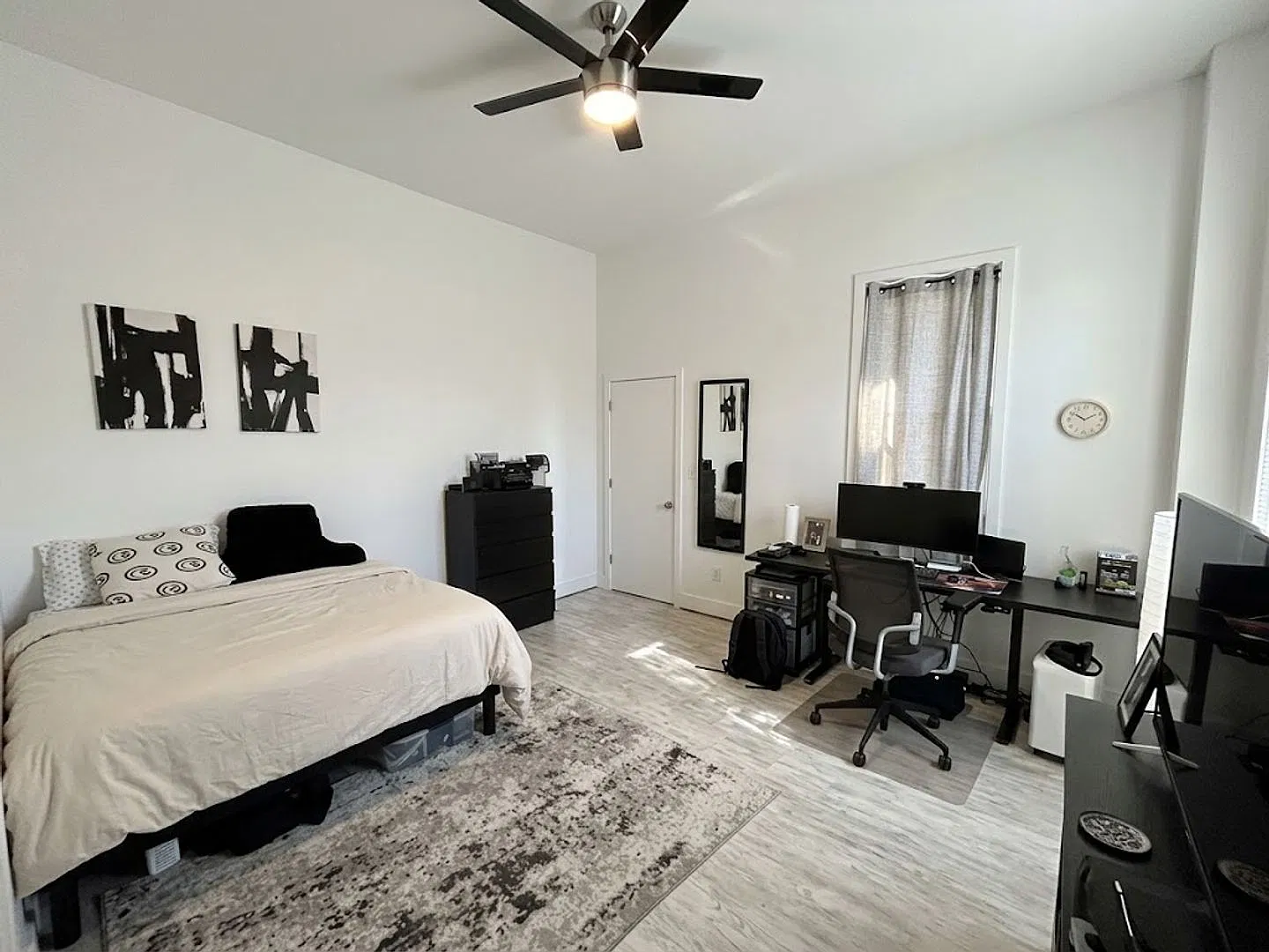 Student Housing - South Side — Photo 3