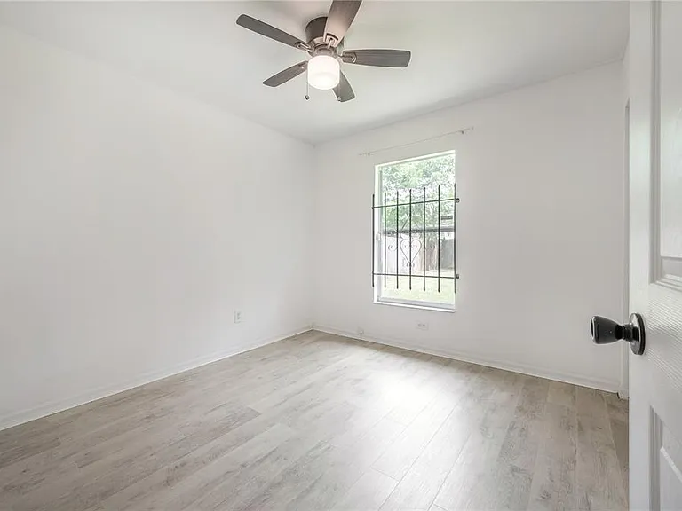 1508 E Jean St — Photo 30