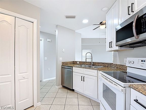 2nd image of 12151 Summergate Cir #R101