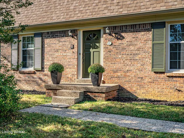 1916 Rudy Ln, Indian Hills, KY 40207