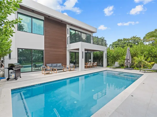 2531 NE 182nd Ter, North Miami Beach, FL 33160