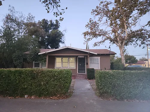 629 16th St Photo 1