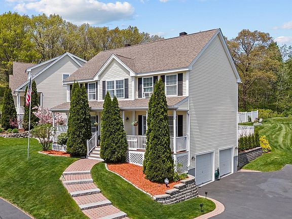 3rd image of 39 Magnavista Dr