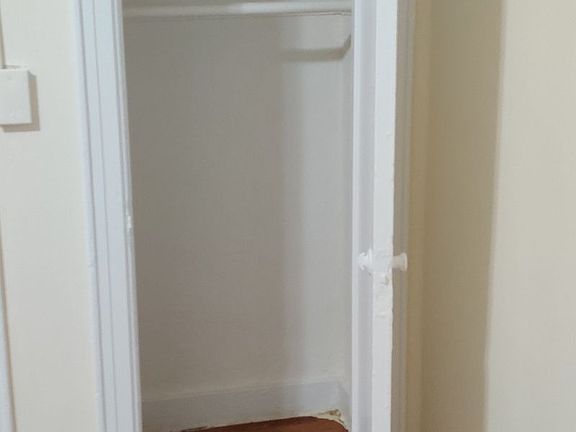 5th image of 1820 Avenue V APT 1H