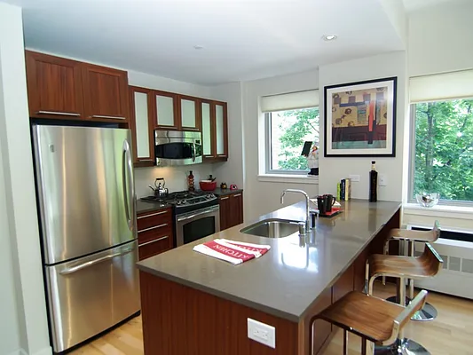 Sold by Sotheby's International Realty | media 3