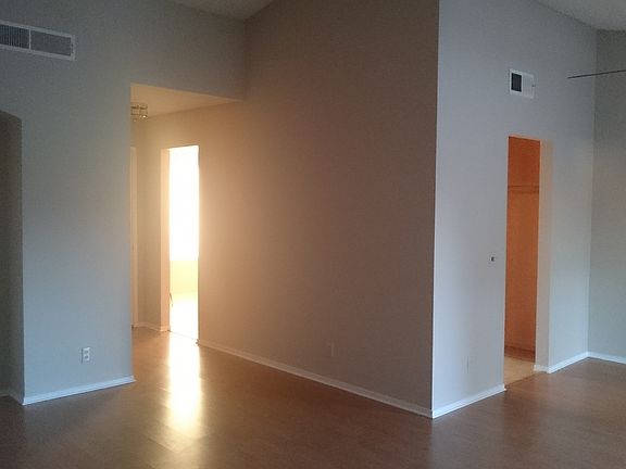 5th image of 1017 Coral Isle Way
