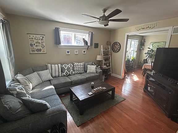 2nd image of 3345 Salena St