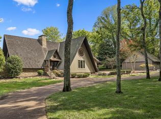 220 Waterview Dr, Hendersonville, TN 37075