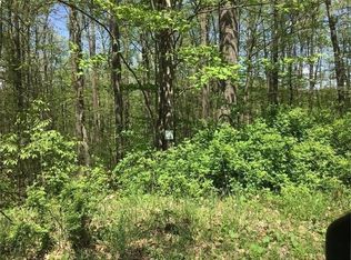 28 Trillium Trl, Farmington, PA 15437