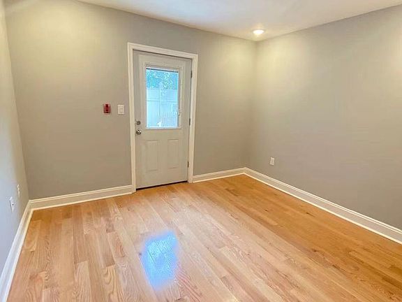 5th image of 852 N 19th St #10394814