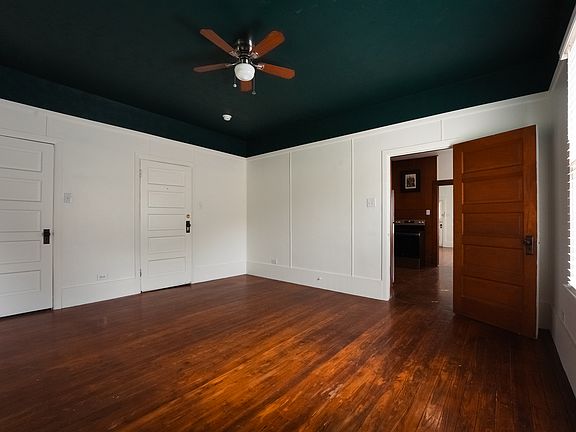 3rd image of 615 W Oak St #D