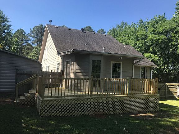 3rd image of 311 W Elm Creek Dr