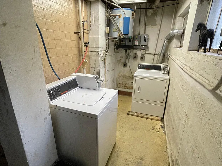 877 Ludlow Ave #5 — Photo 29