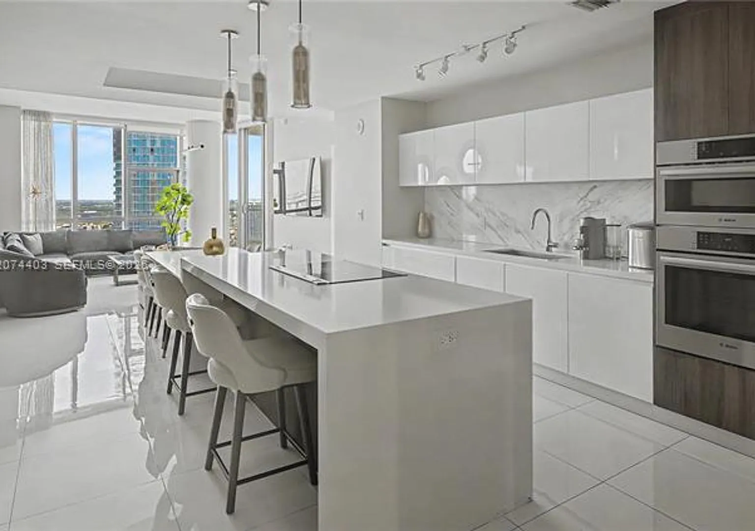 851 NE 1st Ave cu-3301, Miami, FL 33132 — Photo 1