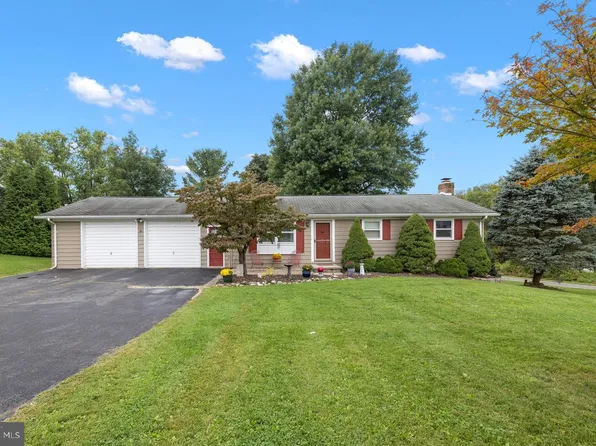 4851 Blue Hill Rd, Glenville, PA 17329