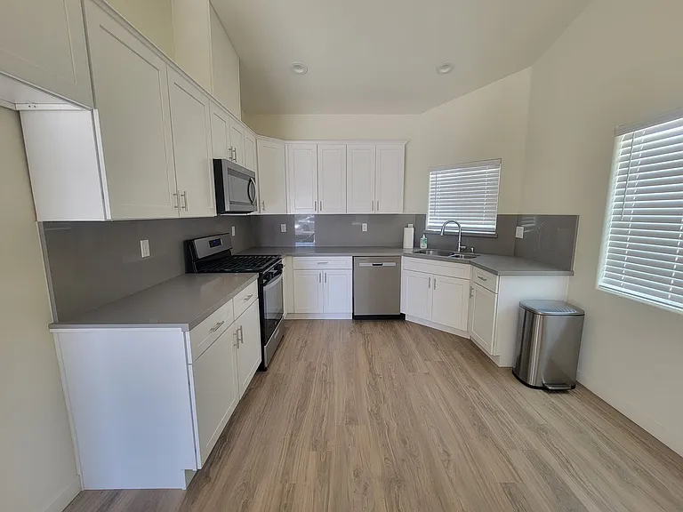 8522 Frankie Lou St — Photo 3