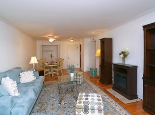 The Promenade Apartments, Bolingbrook, IL 60440