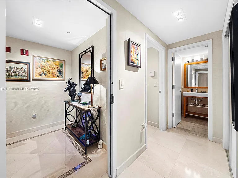1455 Ocean Dr #1003 — Photo 31