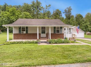 2514 White Deer Pike, New Columbia, PA 17856