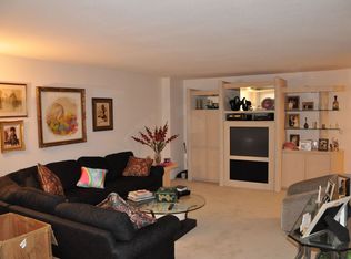 2150 Center Ave APT 20C, Fort Lee, NJ 07024