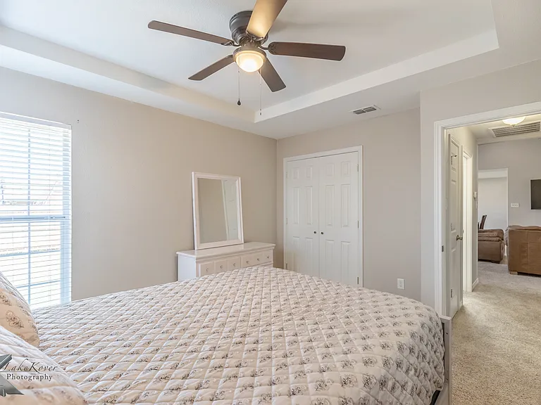 6670 Picadilly St — Photo 24