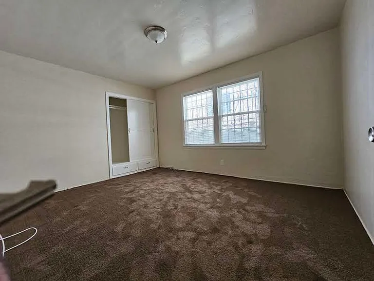 Elm Gate Apartments — Photo 11