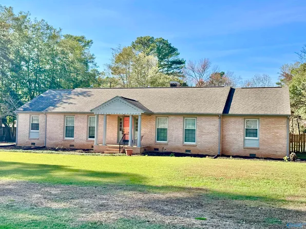 103 Grove Ln, Athens, AL 35613
