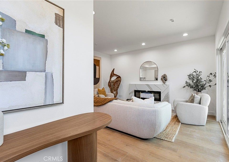1st image of 1022 W 223rd St #6