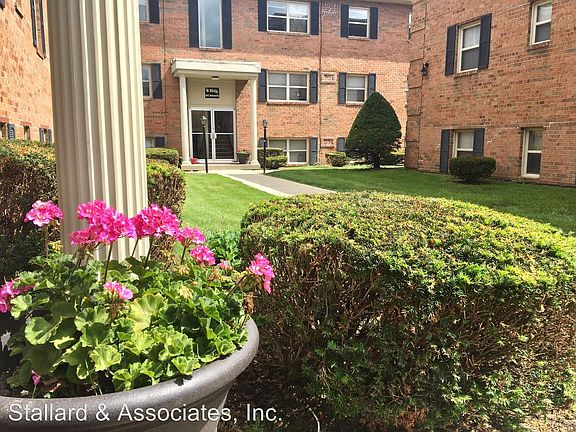2nd image of 920 E Markwood Ave APT A10