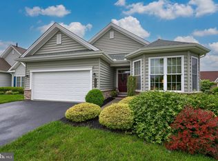 1393 Dickens Ln, Mount Joy, PA 17552
