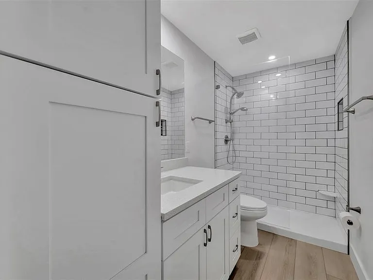 650 Pinellas Point Dr S #216 — Photo 22