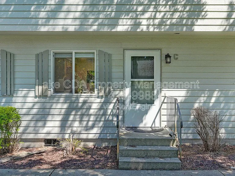 1611 E Montana Ave #C — Photo 27