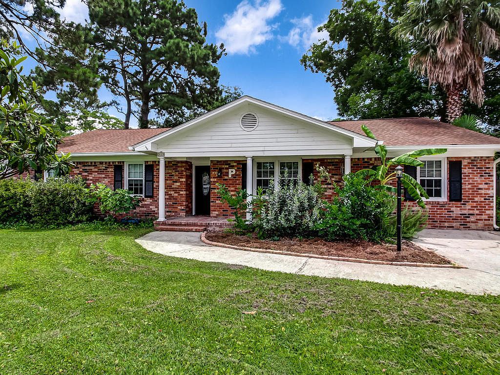 1108 Juanita St, Savannah, GA 31410 | Zillow