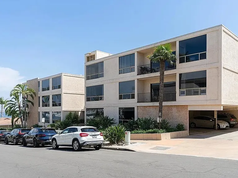 2915 Lawrence St #9 — Photo 34