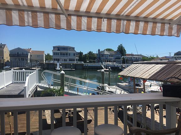 Back view from upper deck