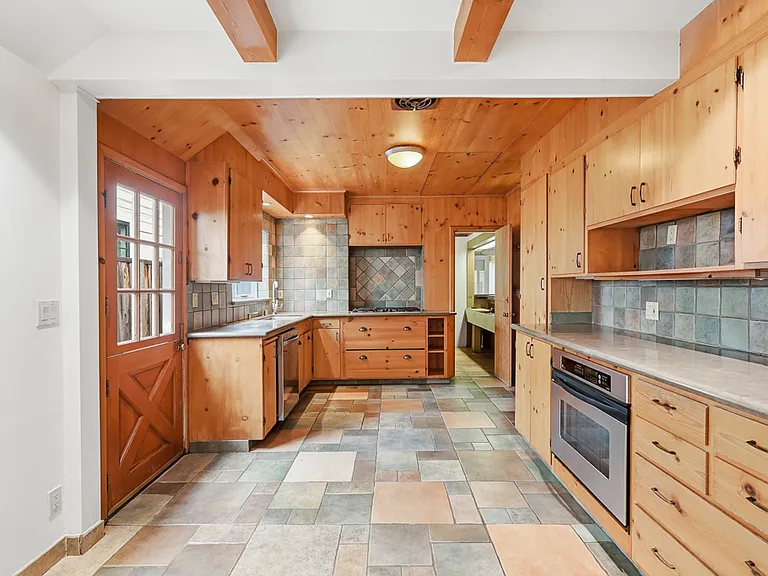 20 Kent Pl — Photo 36