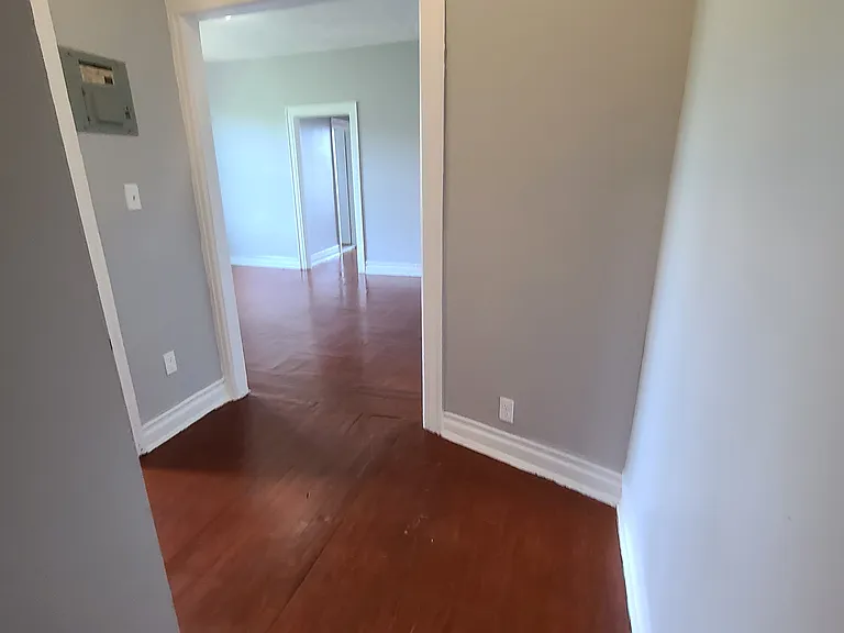 12 Elton St #6 — Photo 7