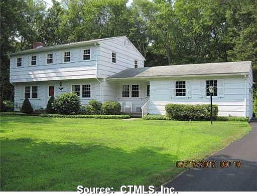 1st image of 11 Stoneleigh Knoll