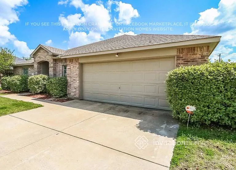 4808 Bluebird Ln — Photo 2