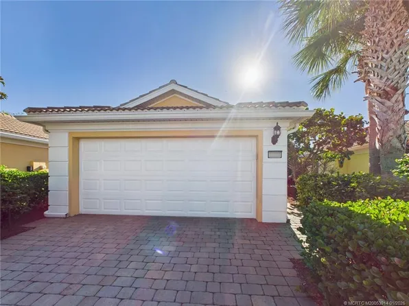 5315 NW Dominica St, Vero Beach, FL 32967