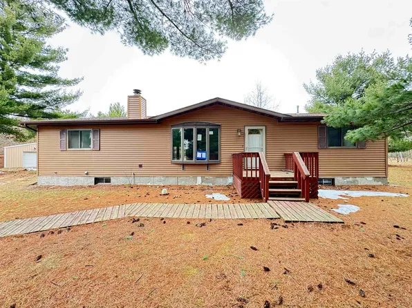 922 Elk Ave, Adams, WI 53910