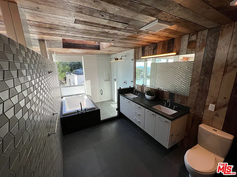 7650 Curson Ter — Photo 12