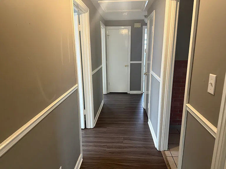 2602 Waltham Dr NE — Photo 7