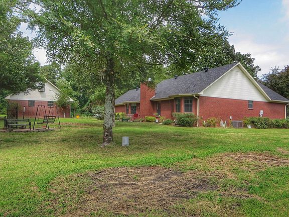 3rd image of 80 Becky Blvd