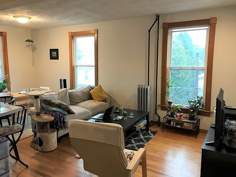 501 N Tioga Street — Photo 2