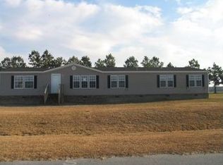 733 Hornpipe Rd, Deep Run, NC 28525